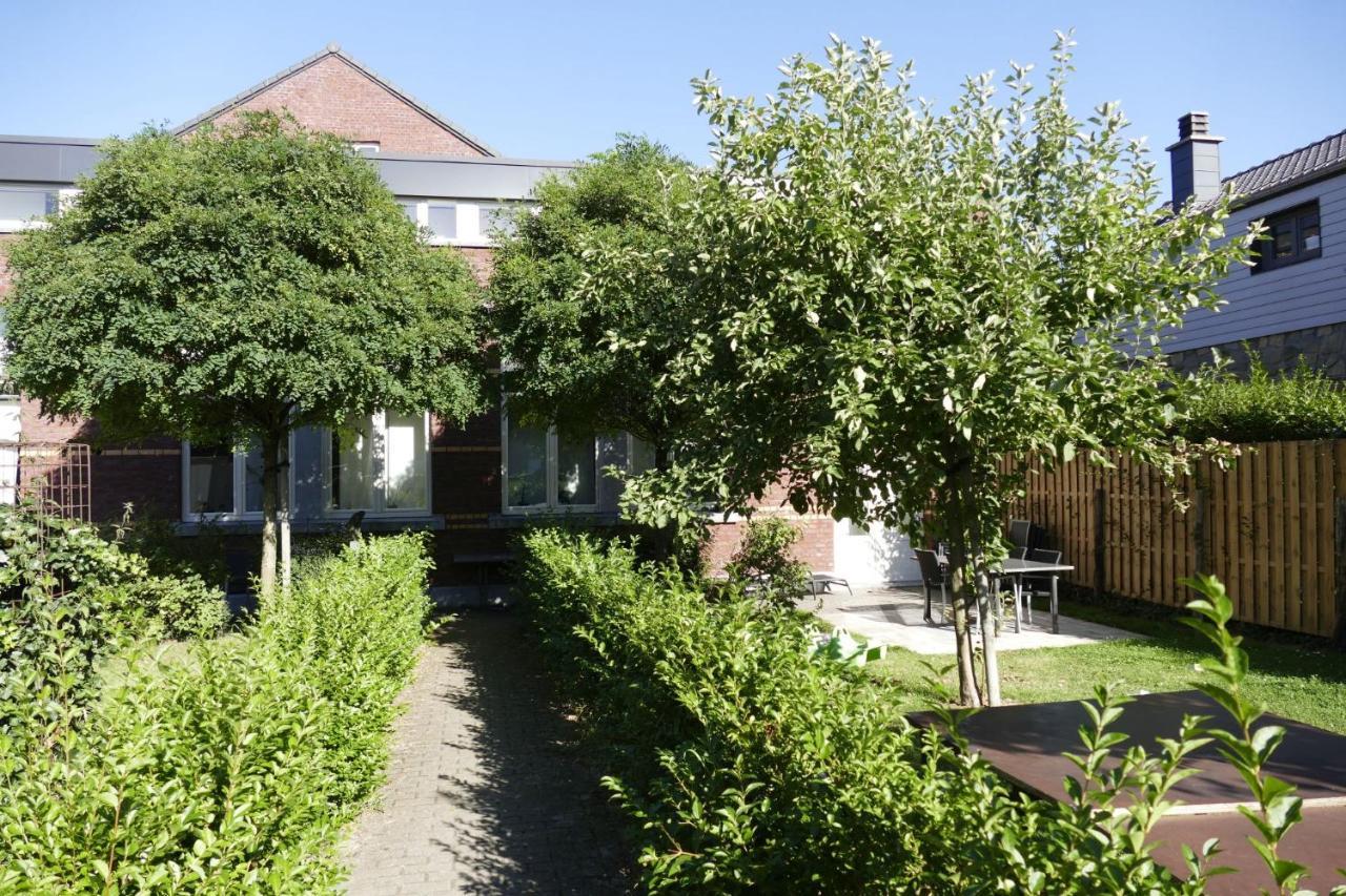 De Oude School Apartment Visé Exterior foto